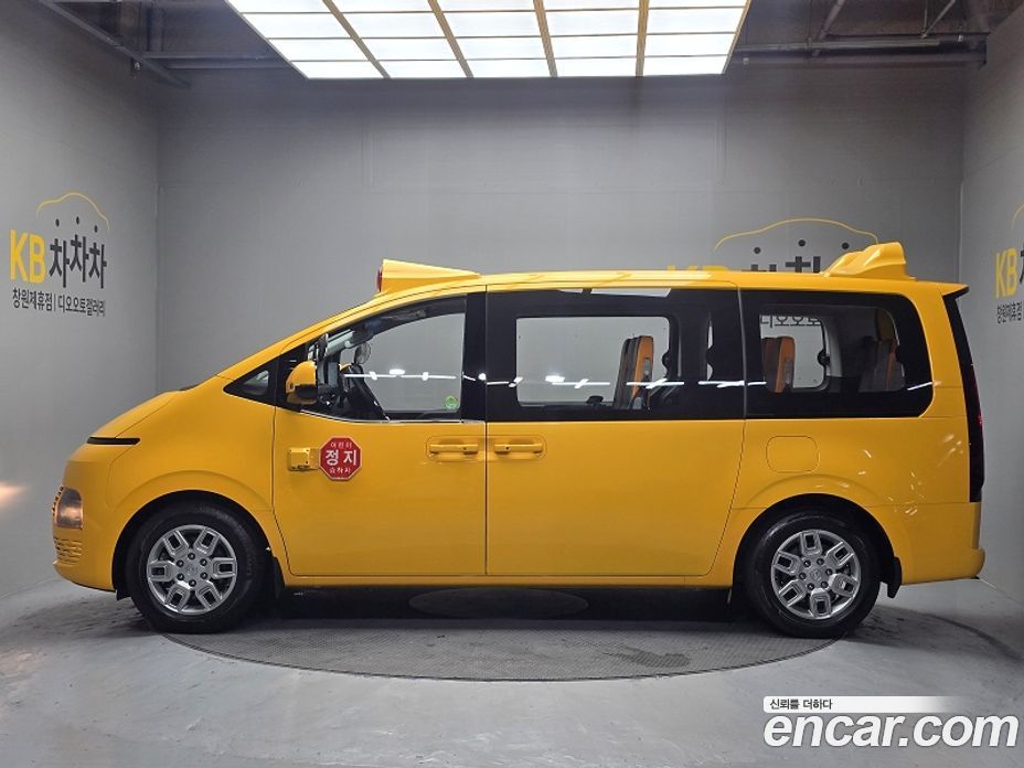 Hyundai Staria фото 19