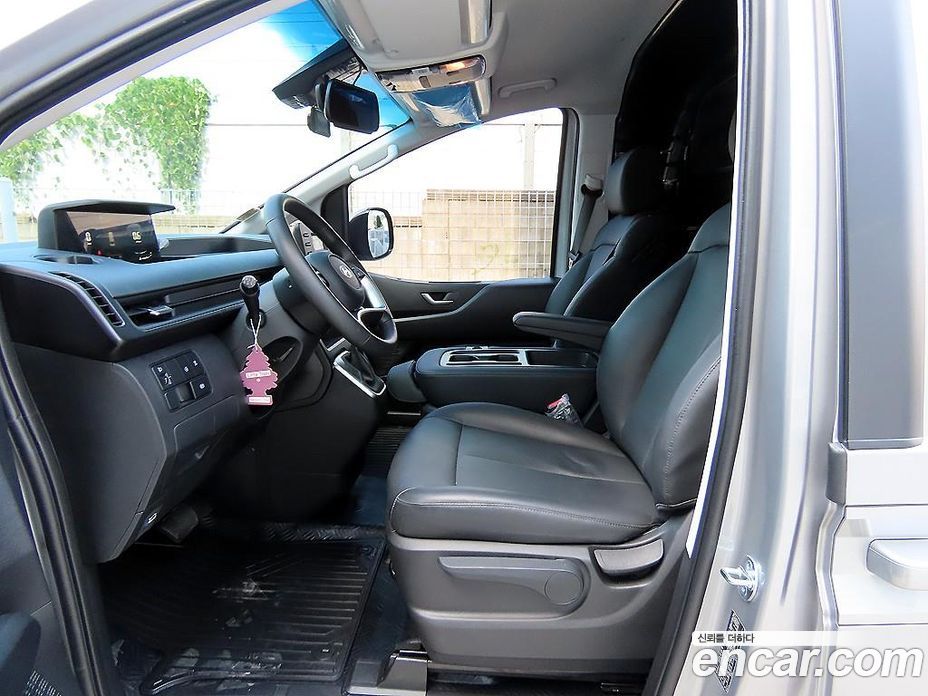 Hyundai Staria фото 5