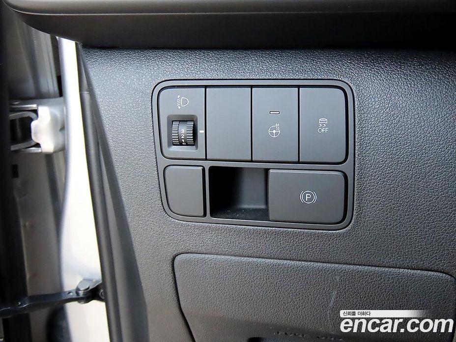 Hyundai Staria фото 12