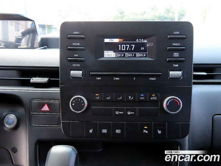 Hyundai Staria фото 14
