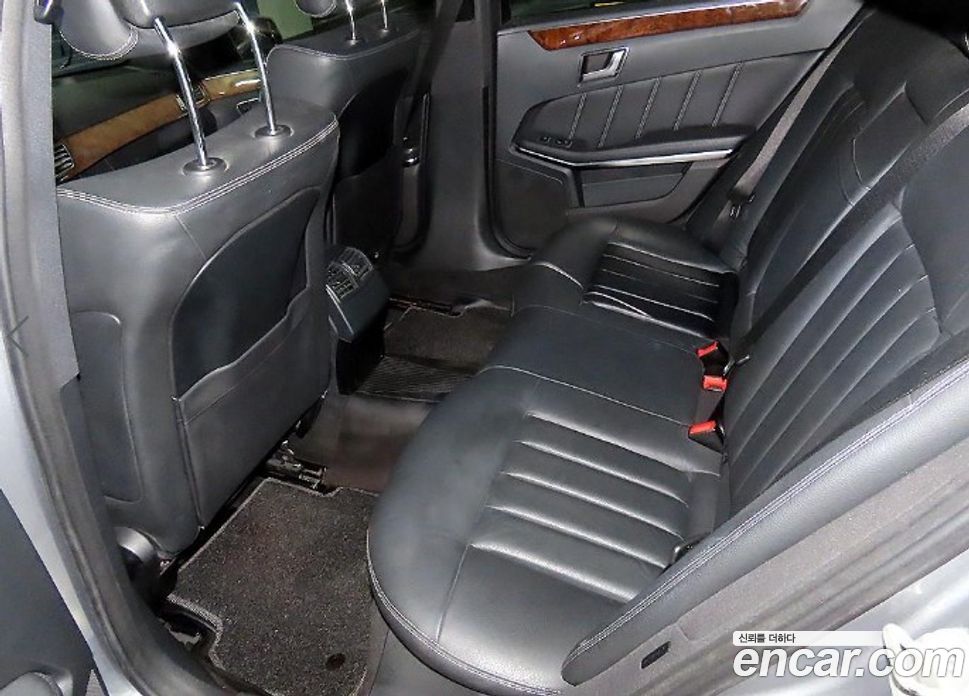 Mercedes-Benz E-Class W212 фото 7