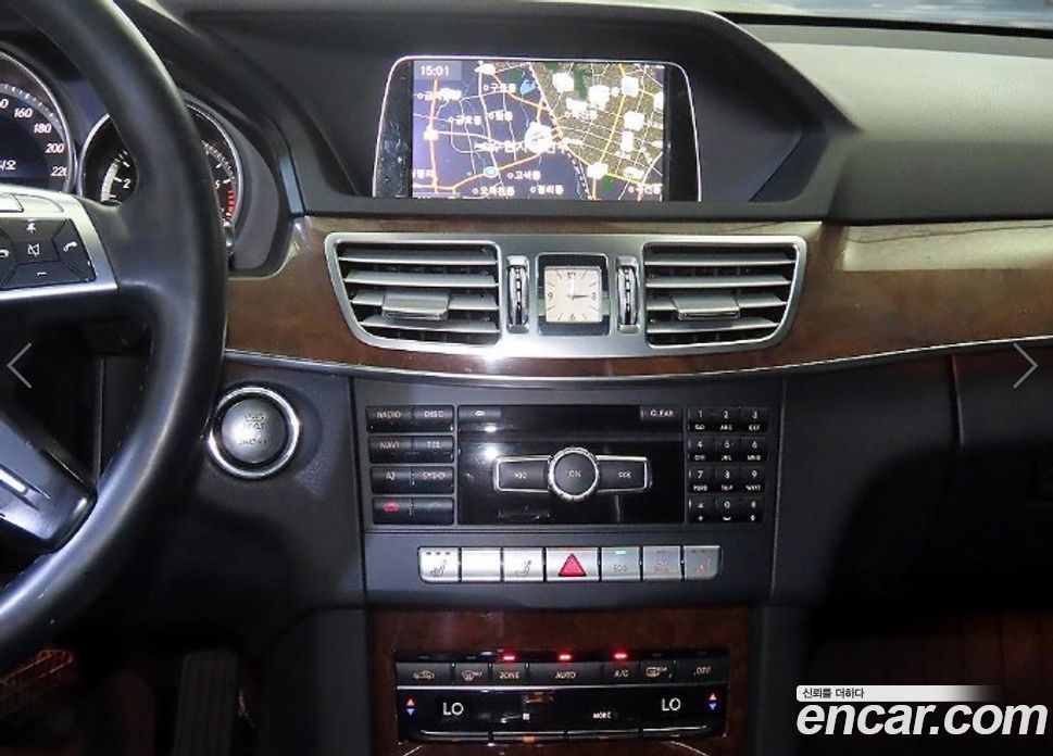 Mercedes-Benz E-Class W212 фото 11