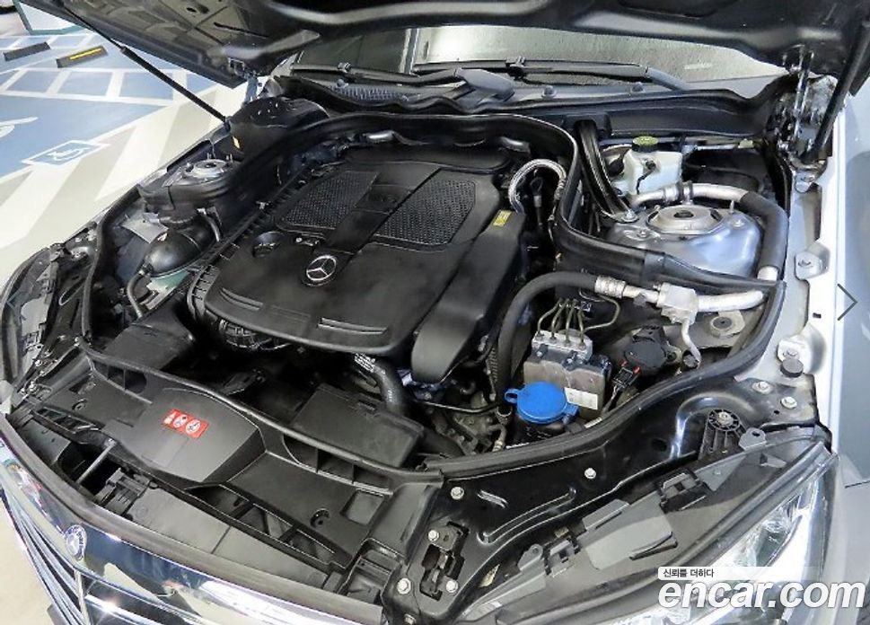 Mercedes-Benz E-Class W212 фото 19