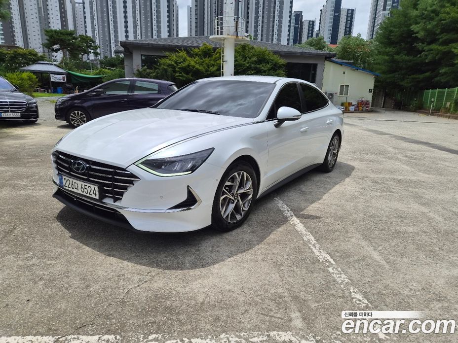 Hyundai Sonata (DN8)