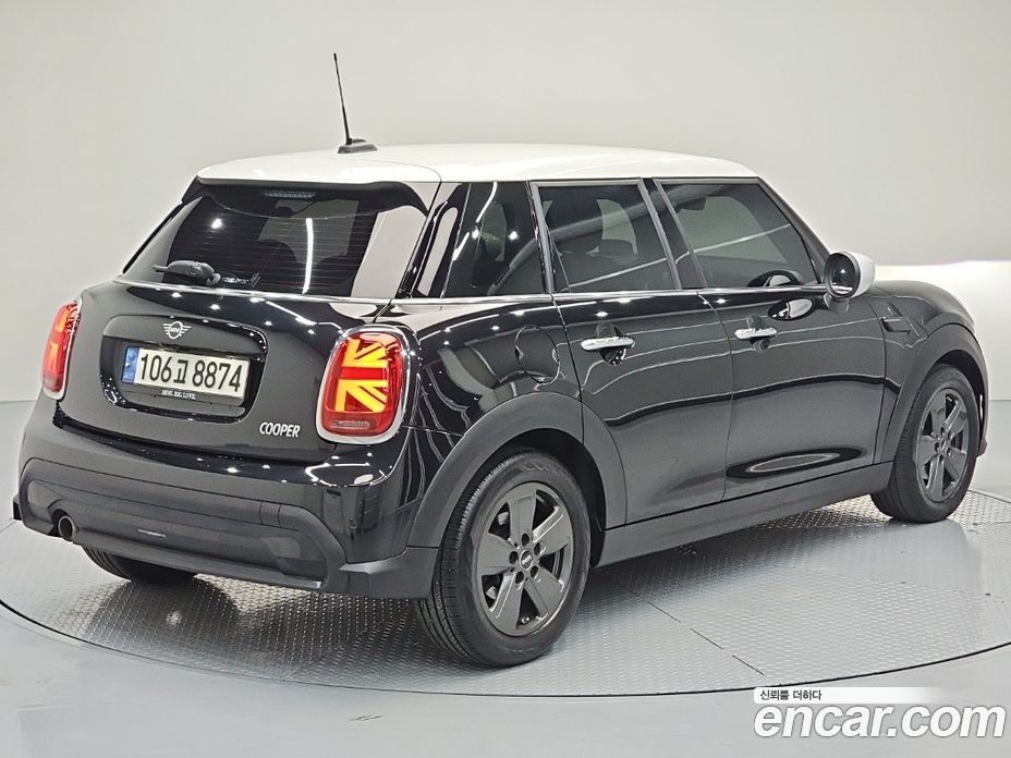 Mini Cooper фото 2