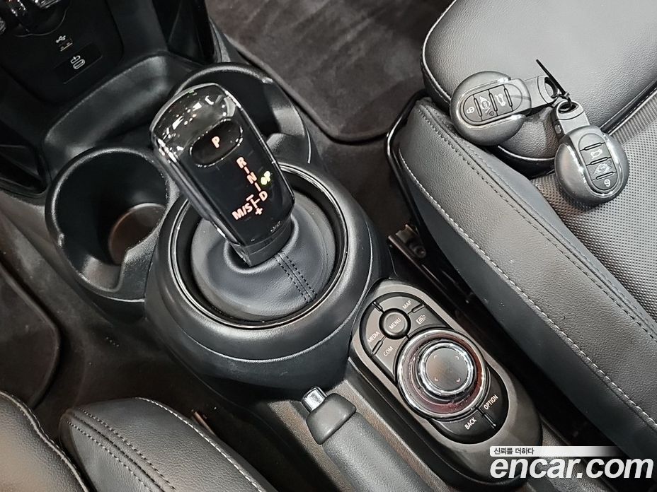 Mini Cooper фото 9