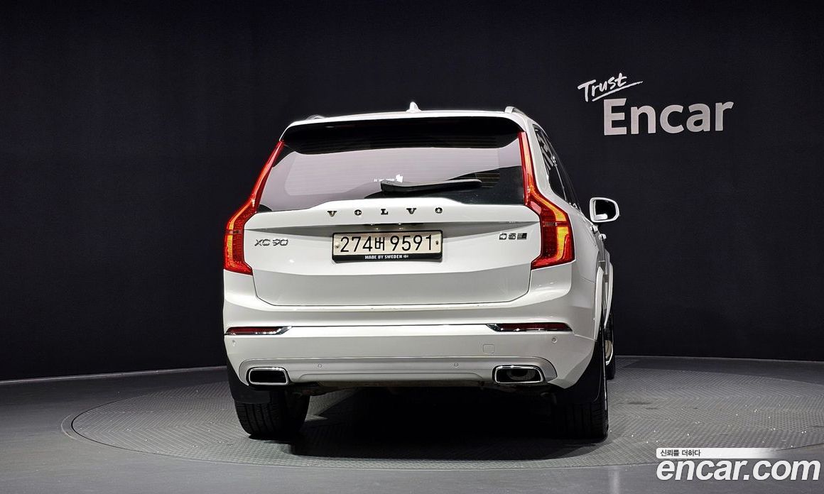 Volvo XC90 2nd Gen фото 4