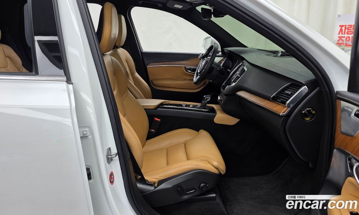 Volvo XC90 2nd Gen фото 11