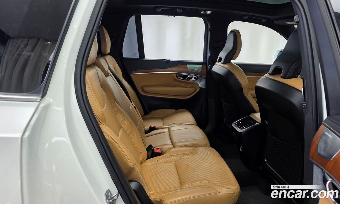 Volvo XC90 2nd Gen фото 12