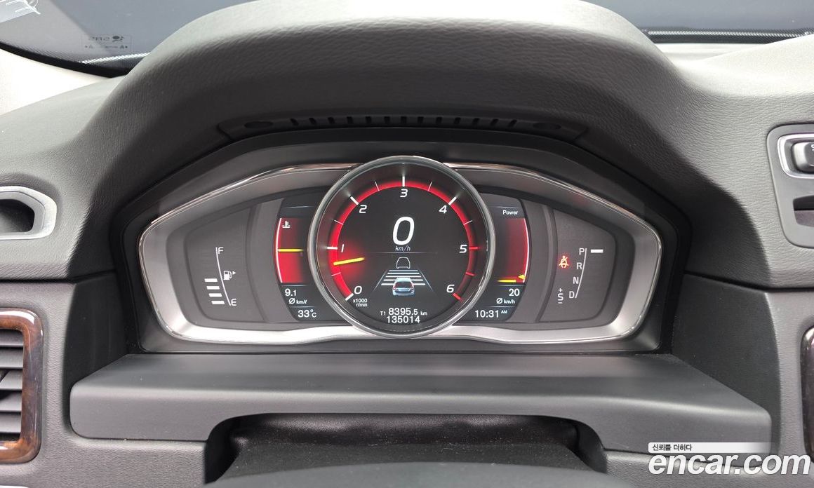 Volvo XC70 фото 8