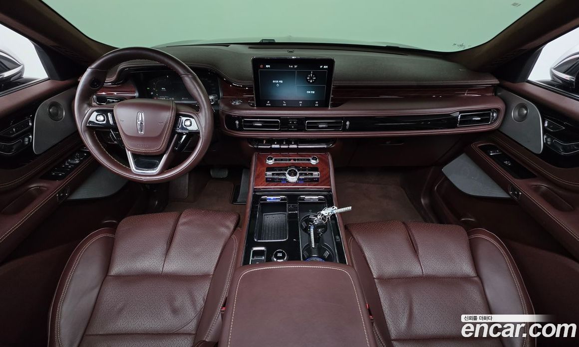 Lincoln Aviator 2nd Gen фото 7