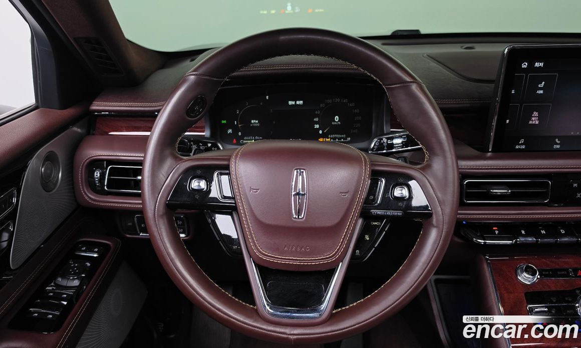 Lincoln Aviator 2nd Gen фото 13