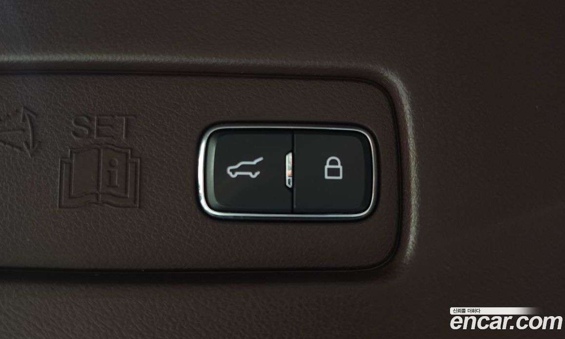 Lincoln Aviator 2nd Gen фото 17
