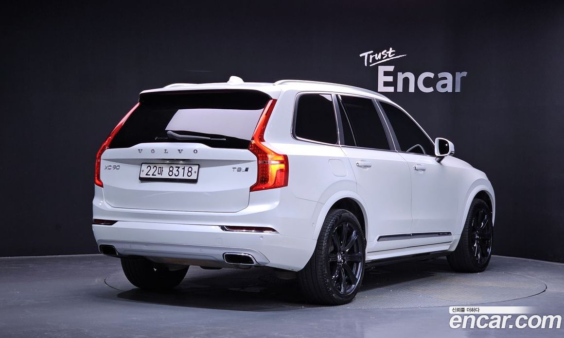 Volvo XC90 2nd Gen фото 2