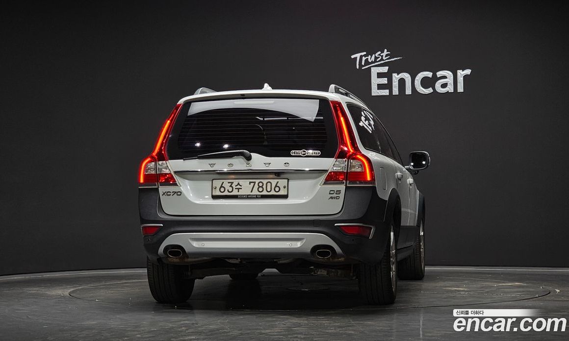 Volvo XC70 фото 4