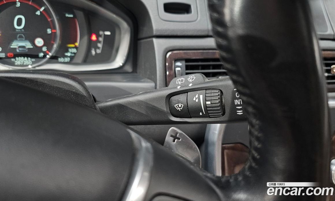 Volvo XC70 фото 17
