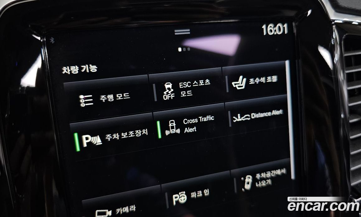 Volvo XC90 2nd Gen фото 28