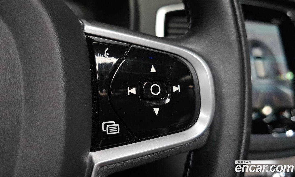 Volvo XC90 2nd Gen фото 35