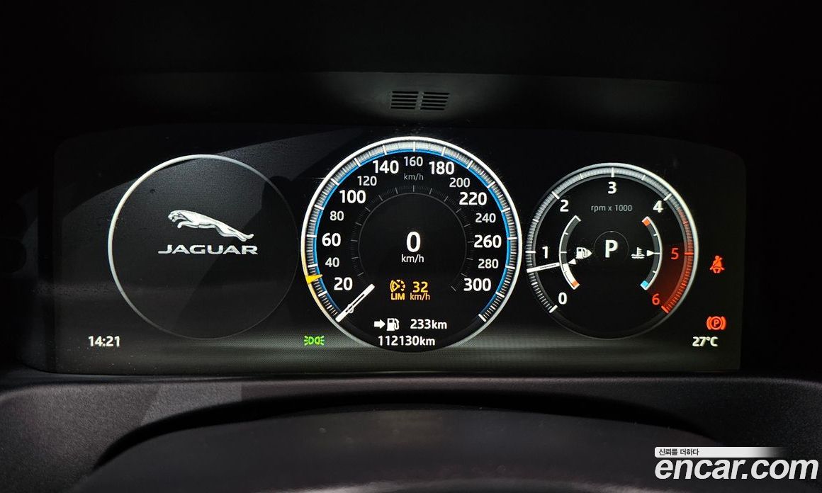 Jaguar XF (X260) фото 7
