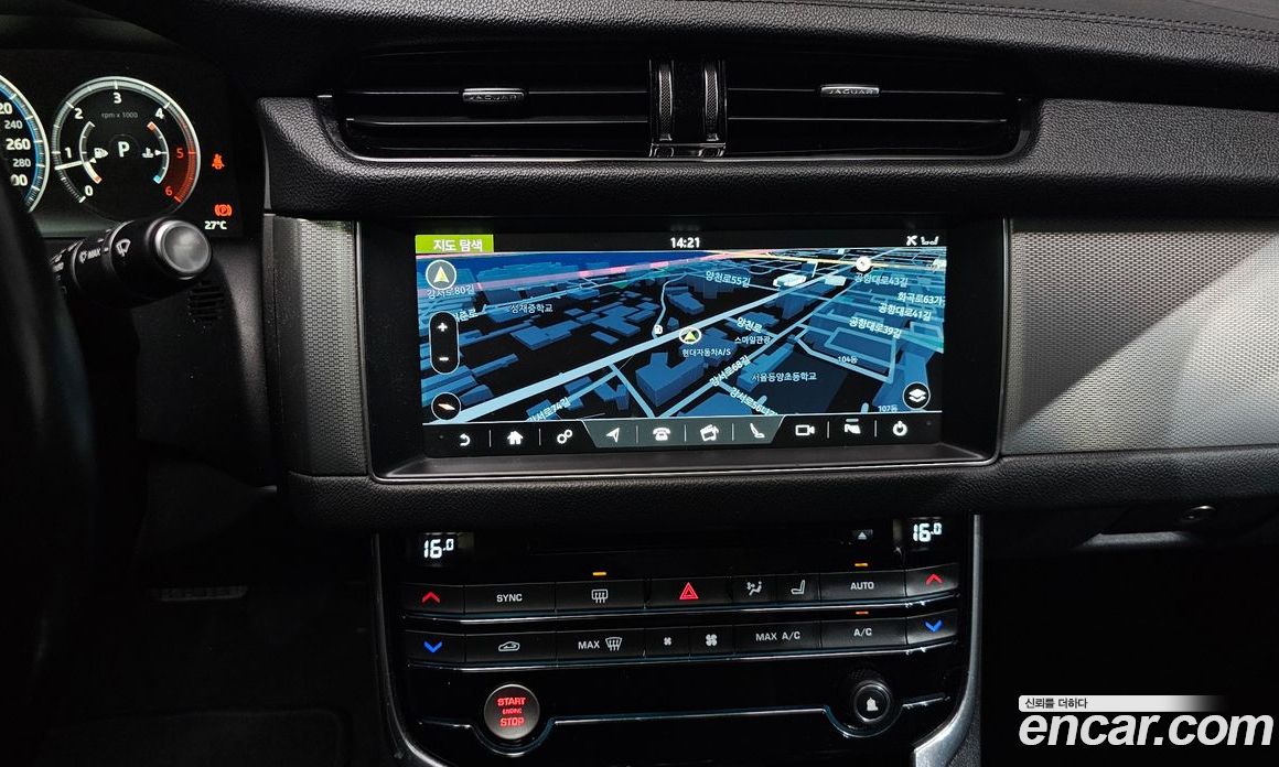 Jaguar XF (X260) фото 13