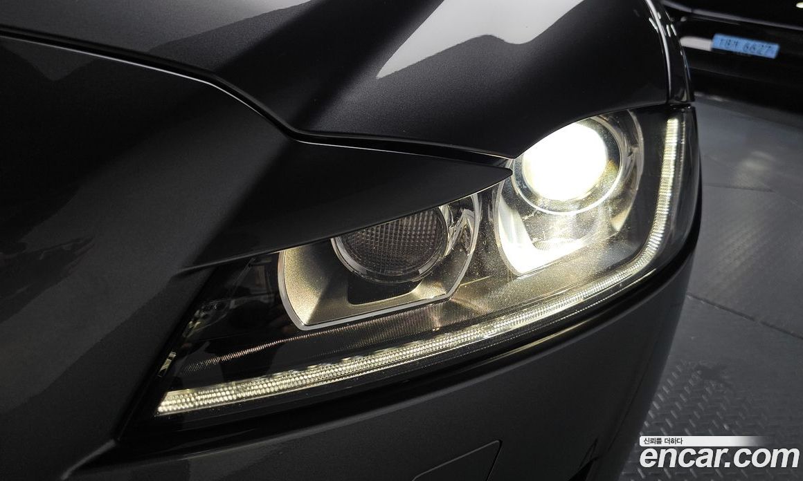 Jaguar XF (X260) фото 22