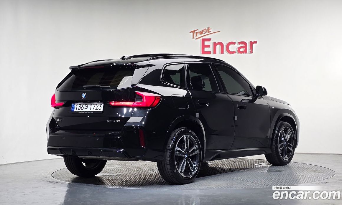 BMW X1 (U11) фото 2