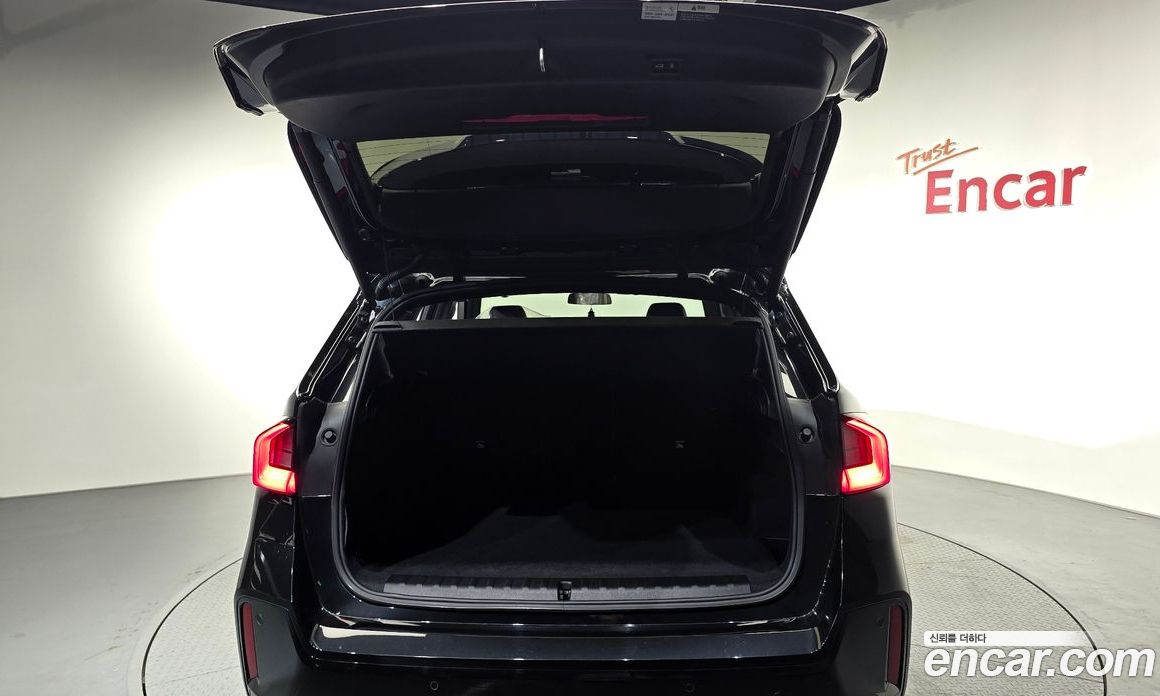 BMW X1 (U11) фото 17