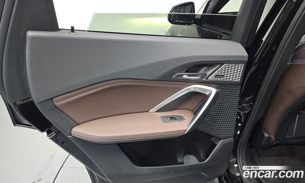 BMW X1 (U11) фото 25