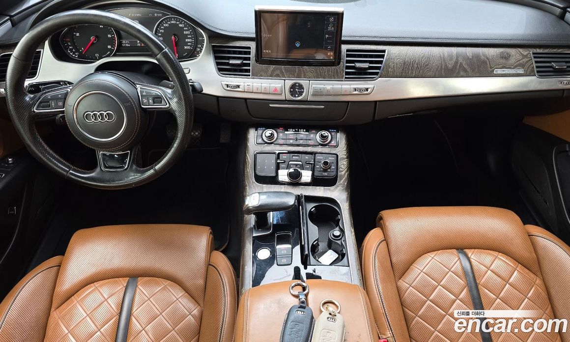 Audi A8 (D4) фото 7