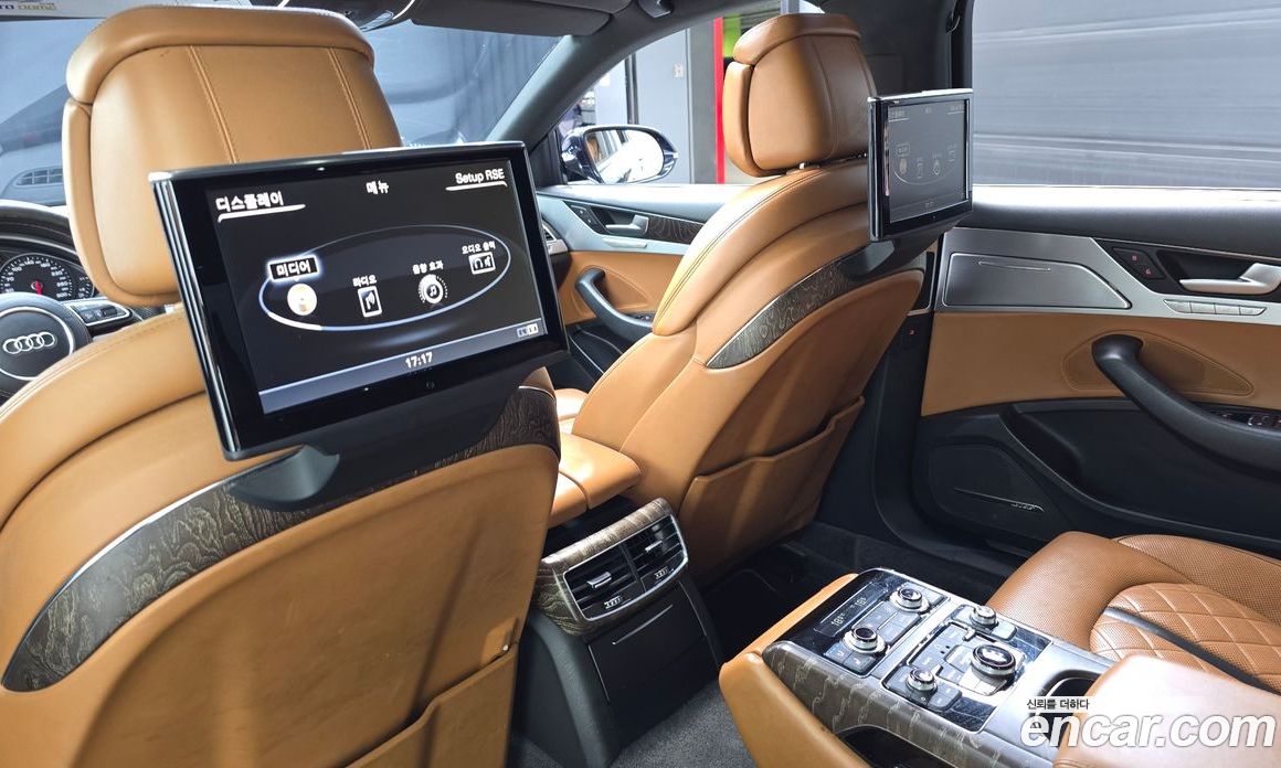 Audi A8 (D4) фото 17