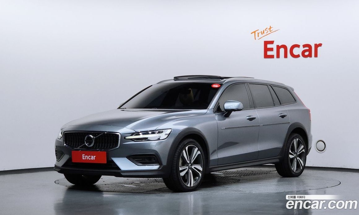 Volvo V60 Cross Country 2nd Gen