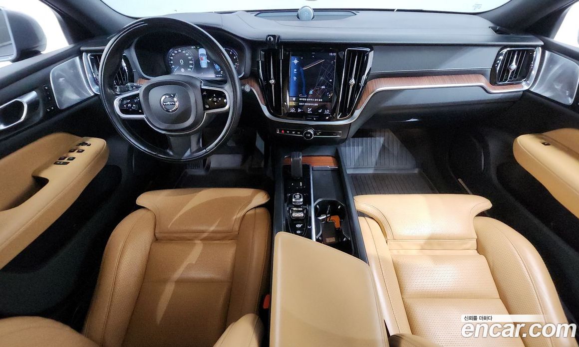 Volvo V60 Cross Country 2nd Gen фото 7