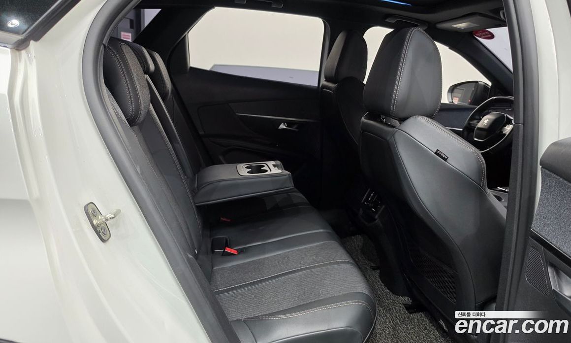 Peugeot 3008 2nd Gen фото 12