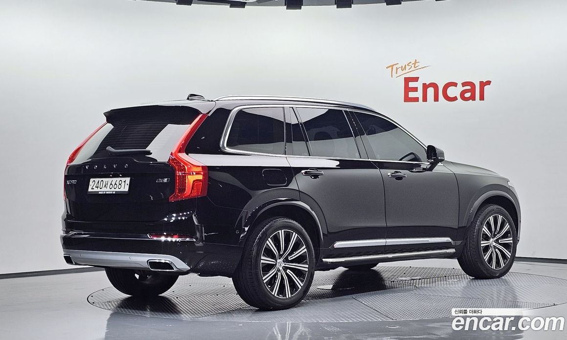 Volvo XC90 2nd Gen фото 2