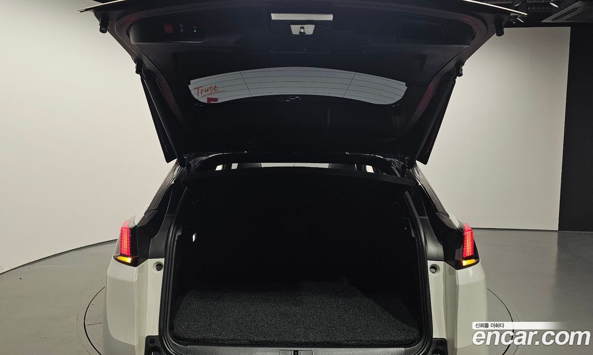Peugeot 3008 2nd Gen фото 20