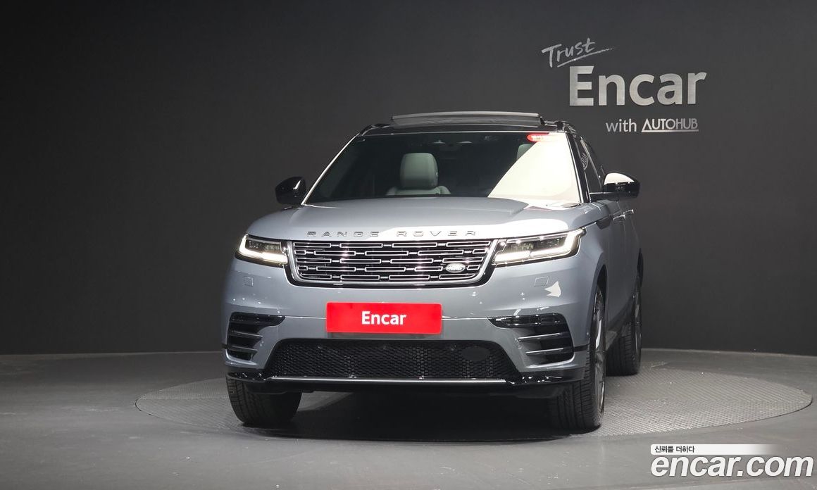 Land Rover Range Rover Velar фото 2
