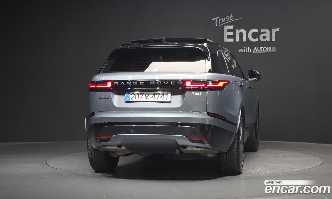 Land Rover Range Rover Velar фото 3