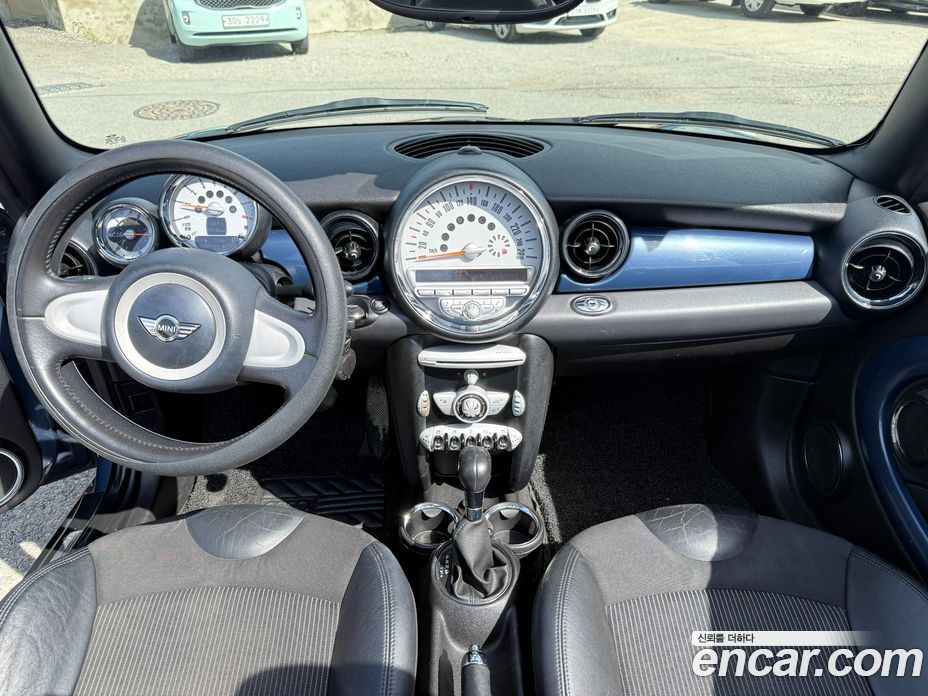 Mini Cooper Convertible фото 7