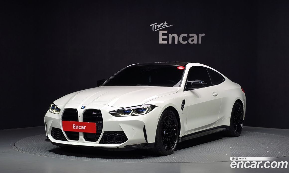 BMW M4 (G82)