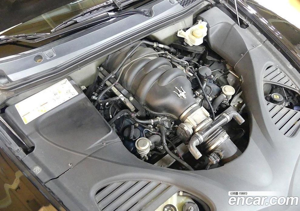 Maserati Quattroporte фото 6