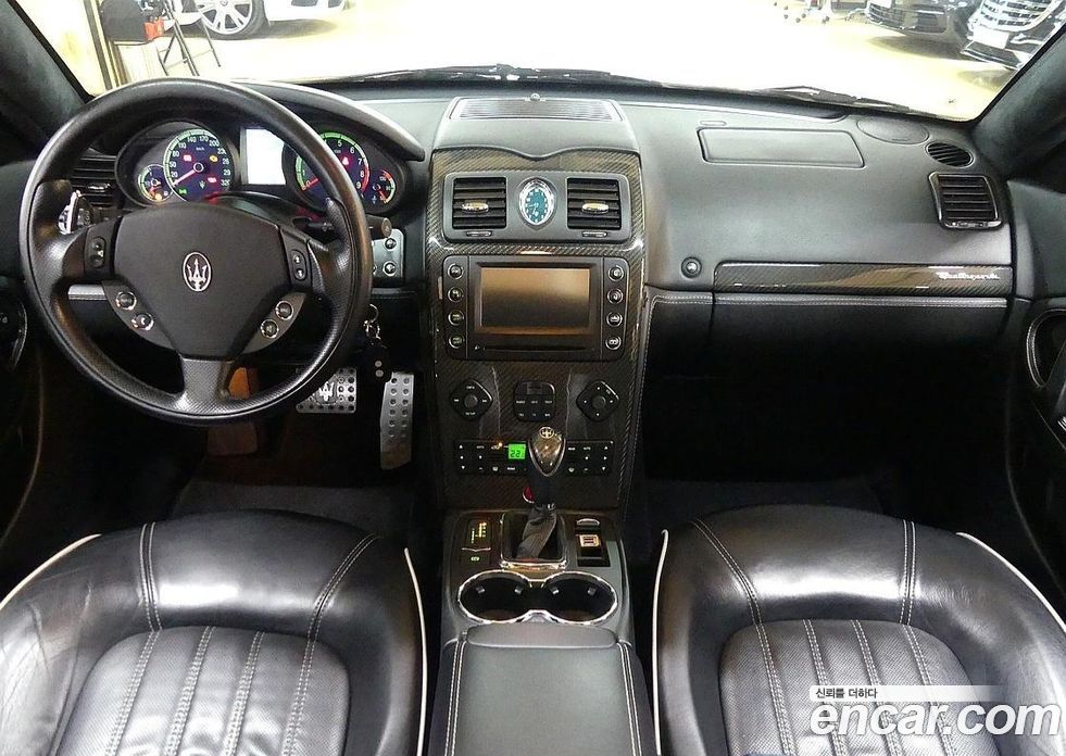 Maserati Quattroporte фото 7