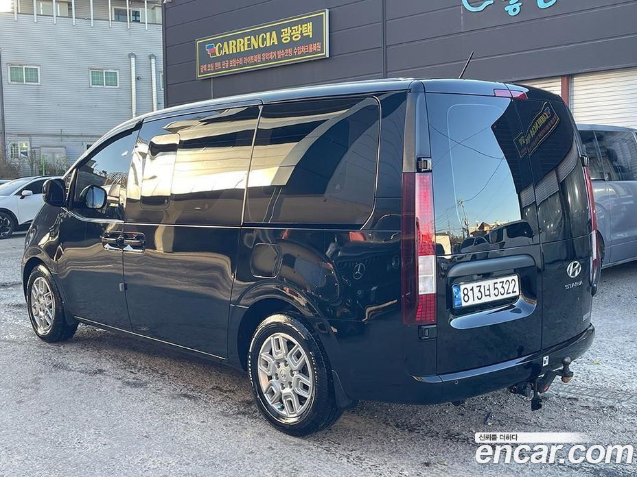 Hyundai Staria фото 3