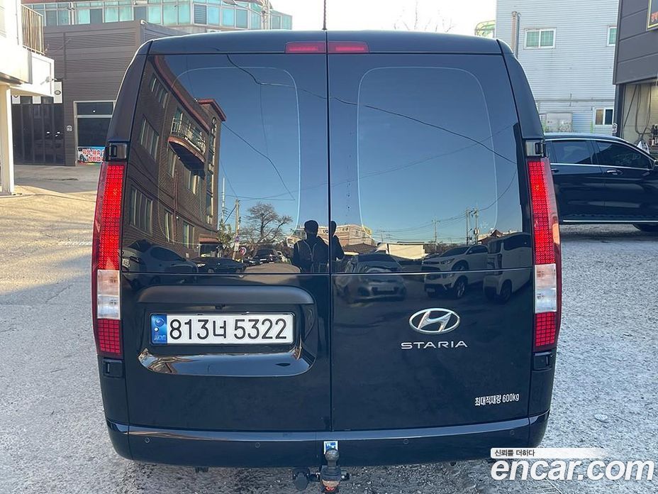 Hyundai Staria фото 4