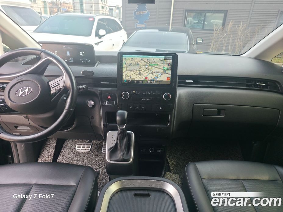 Hyundai Staria фото 7