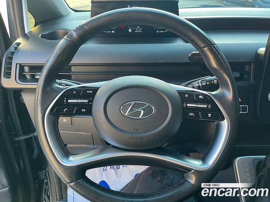 Hyundai Staria фото 8