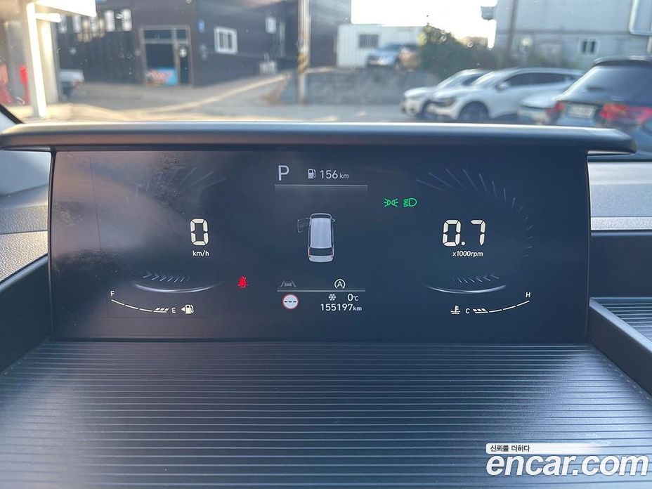 Hyundai Staria фото 9