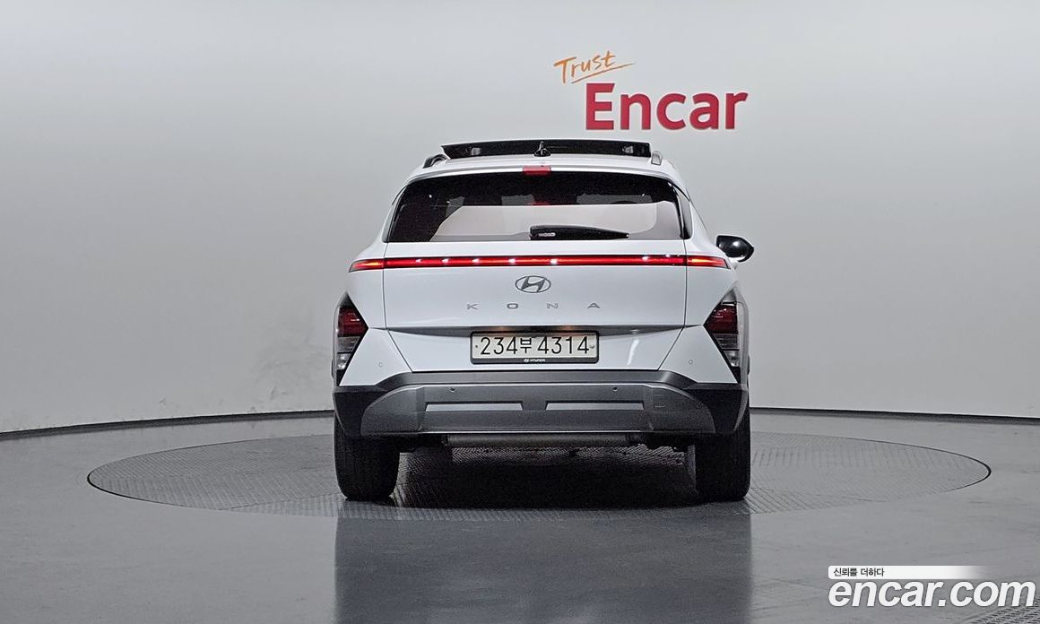 Hyundai Kona (SX2) фото 4