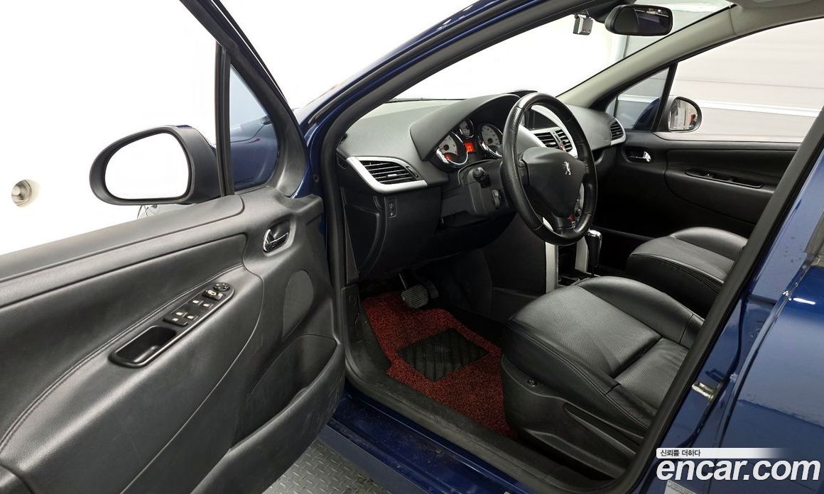 Peugeot 207GT фото 10