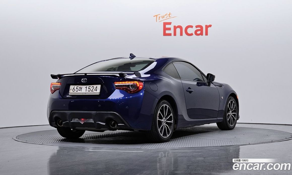 Toyota 86 фото 2