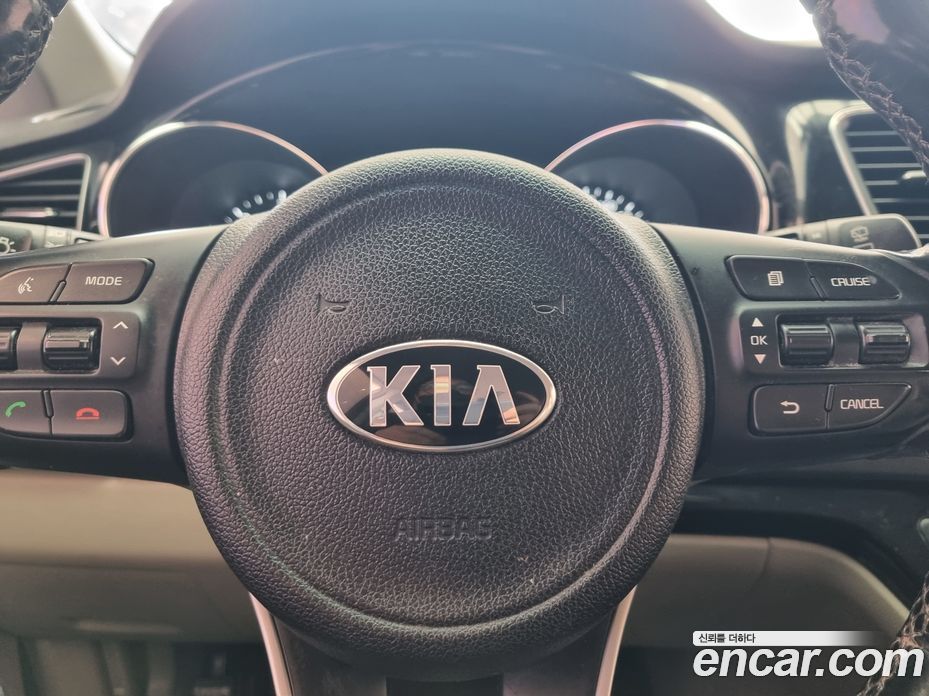 Kia Carnival 3rd Gen фото 13